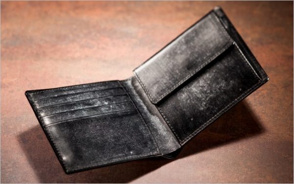 ココマイスターのジョージブライドルシリーズ二つ折り財布