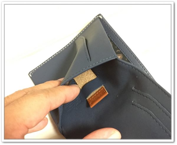 NoteSleeve のベロ付きカードポケット