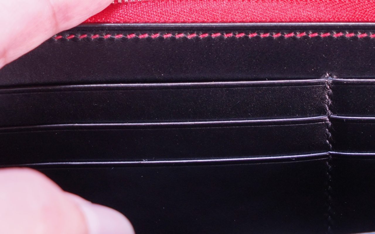 アニリン染め手縫いコードバン財布の内装の縫製